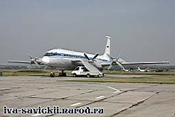 TN_Il-22-Bizon__Rostov-on-Don_15.08.2009-004.JPG