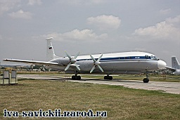TN_Il-22-Bizon__Rostov-on-Don_15.08.2009-049.JPG