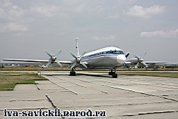 TN_Il-22-Bizon__Rostov-on-Don_15.08.2009-055.JPG